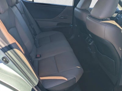 2023 Lexus ES 300h FWD