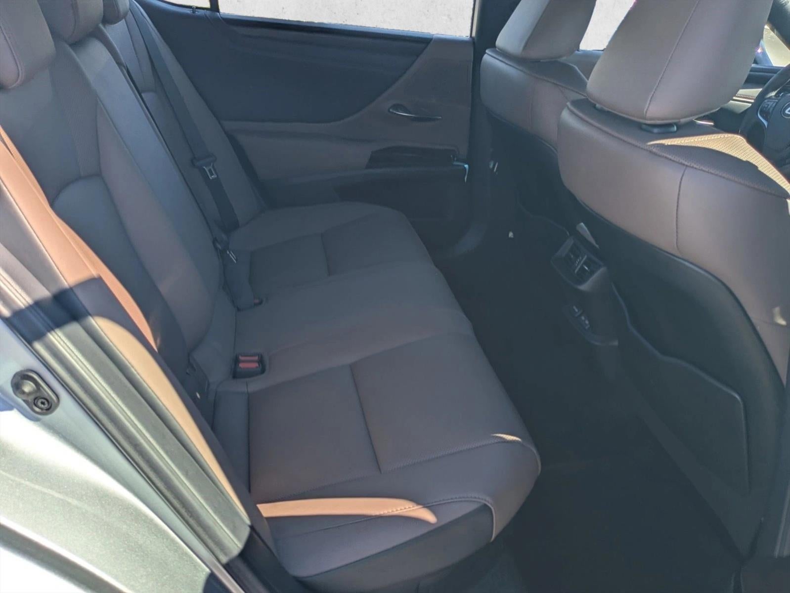 2023 Lexus ES 300h FWD