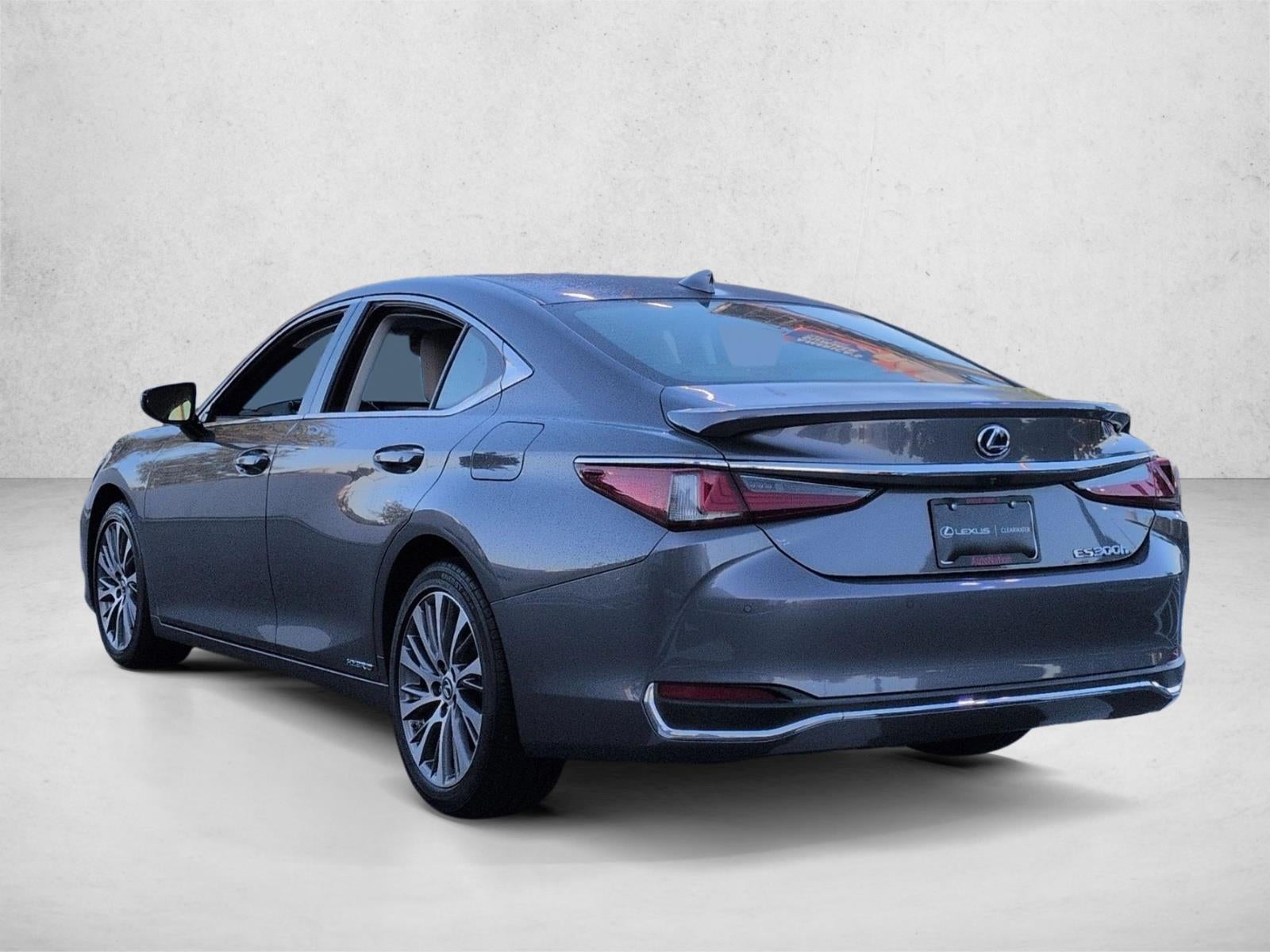 2021 Lexus ES 300h FWD