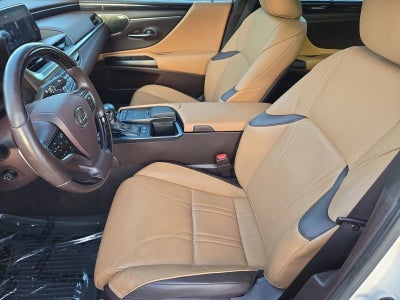 2021 Lexus ES 300h Ultra Luxury FWD