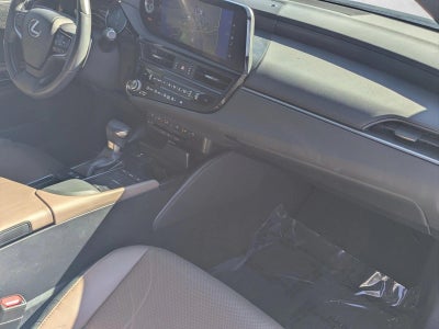 2022 Lexus ES 300h Ultra Luxury FWD