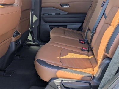 2025 Nissan Pathfinder Platinum 2WD