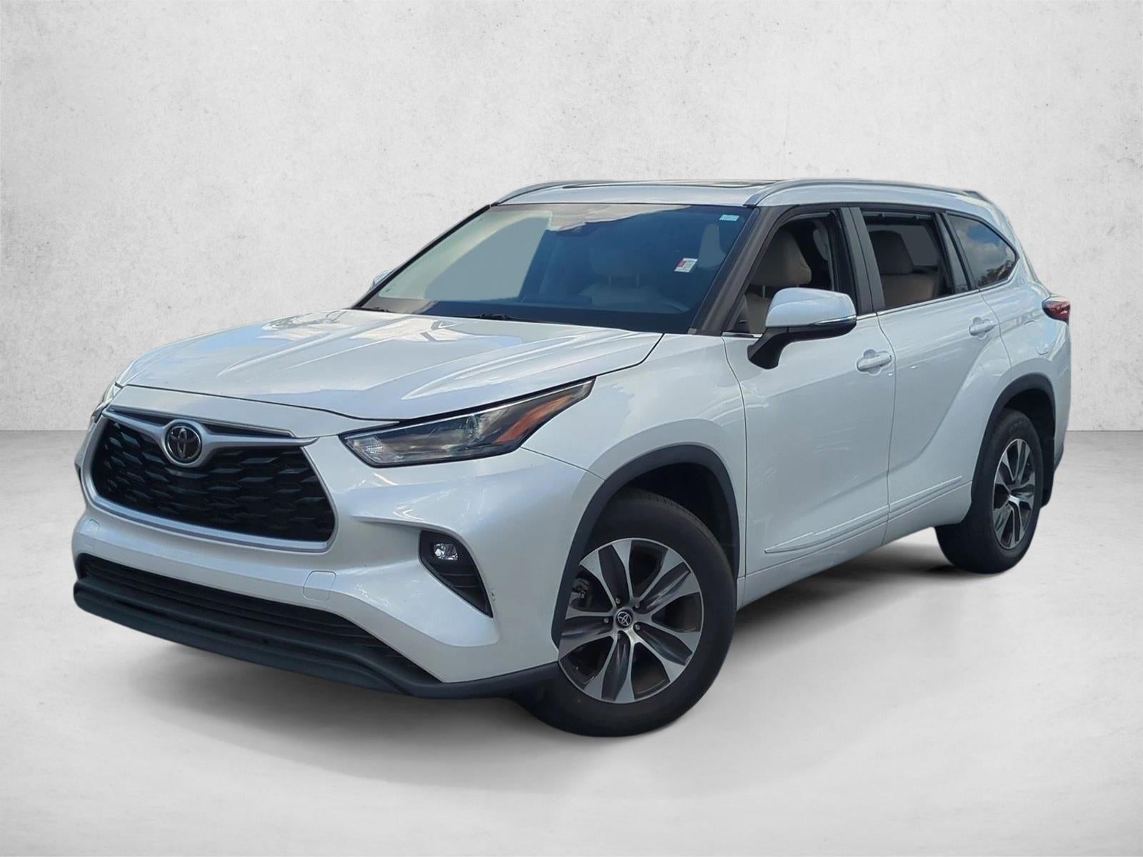 2023 Toyota Highlander XLE AWD (Natl)