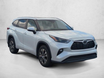 2023 Toyota Highlander XLE AWD (Natl)