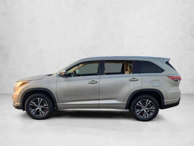 2016 Toyota Highlander FWD 4dr V6 XLE (Natl)