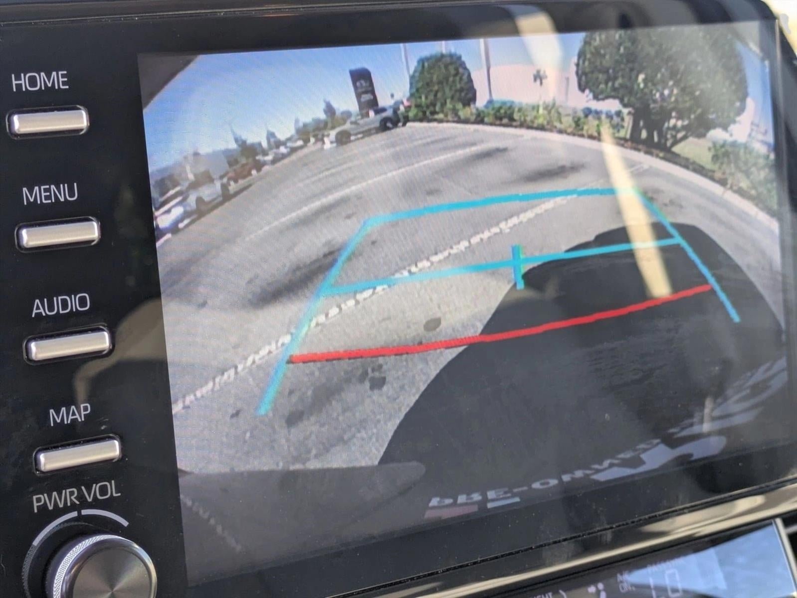 2022 Toyota Sienna XLE FWD 8-Passenger (Natl)