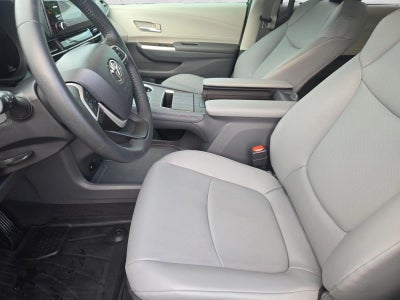 2024 Toyota Sienna XLE FWD 8-Passenger (Natl)