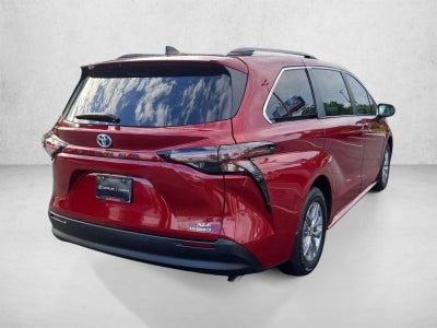 2024 Toyota Sienna XLE FWD 8-Passenger (Natl)