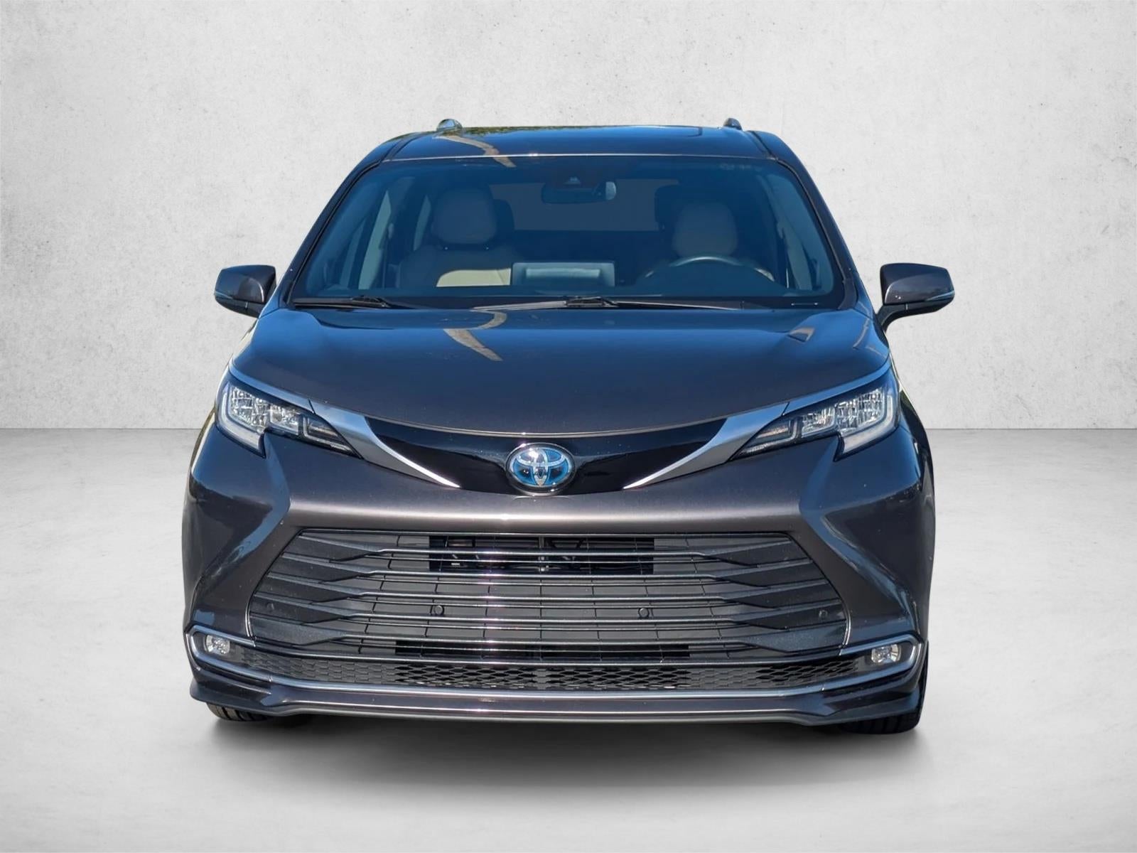 2023 Toyota Sienna Limited FWD 7-Passenger (GS)