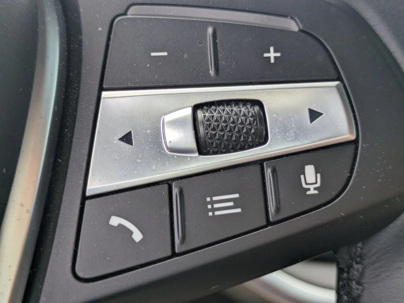 2025 BMW X5 xDrive50e Plug-In Hybrid