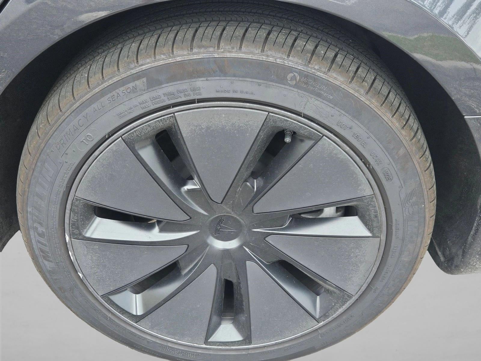 2025 Tesla Model 3 Standard RWD
