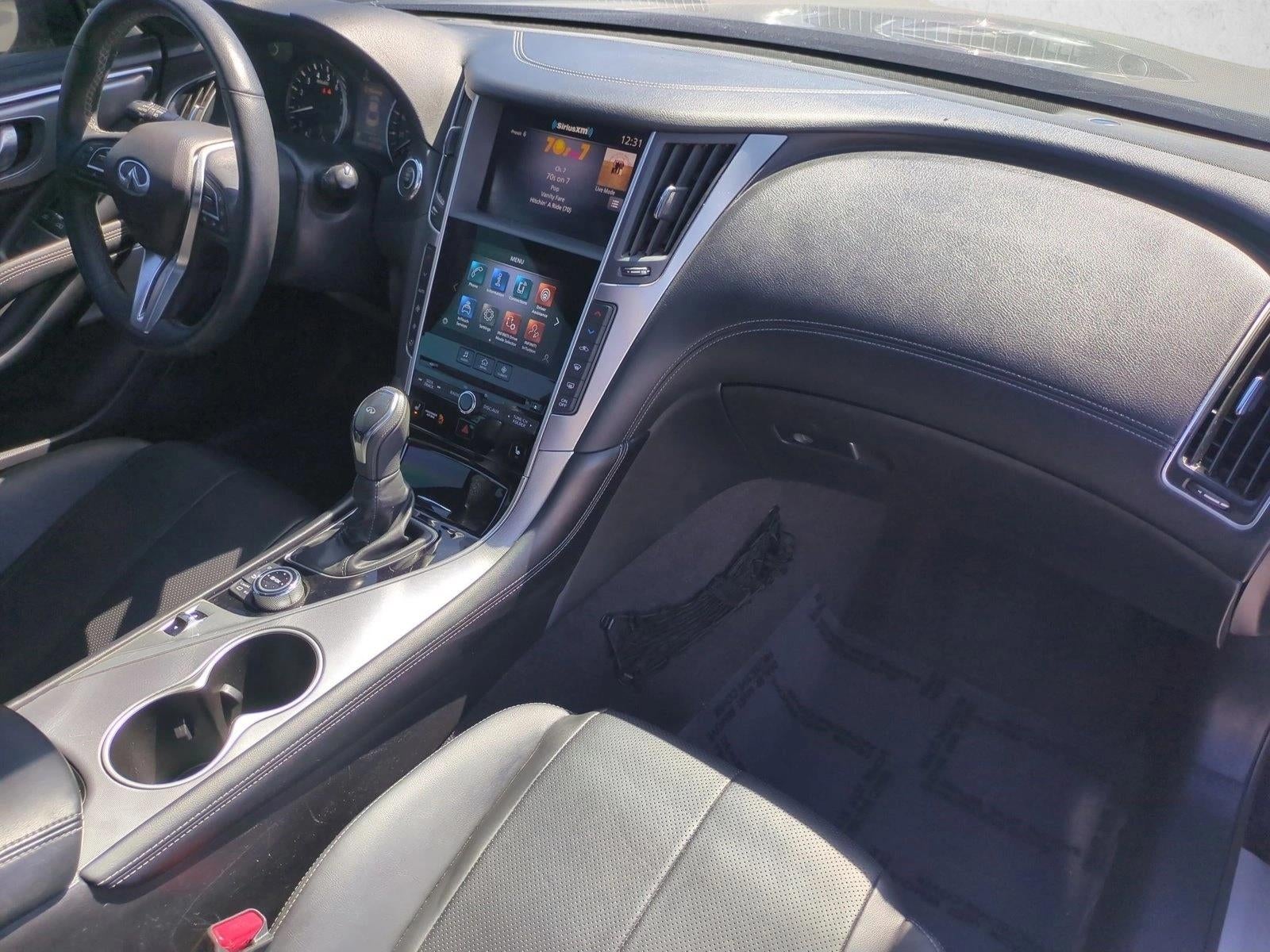 2022 INFINITI Q60 LUXE RWD