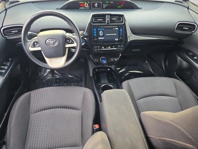 2017 Toyota Prius Three (Natl)