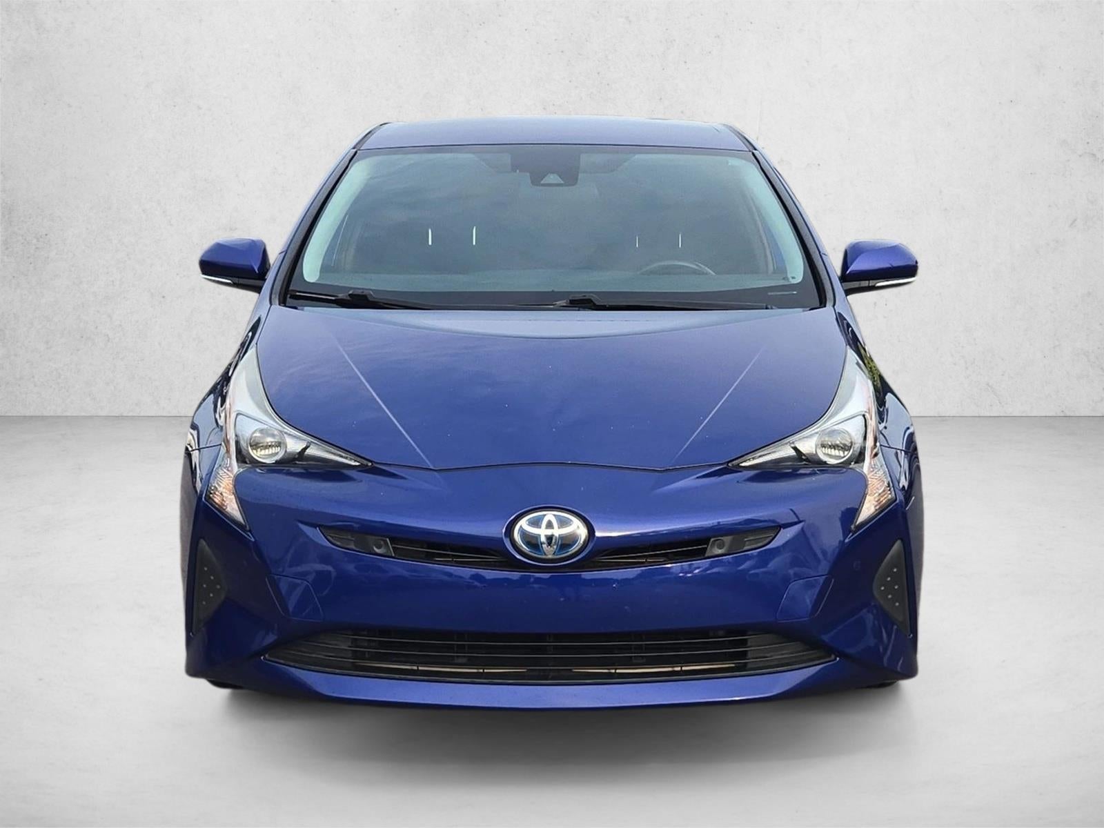 2017 Toyota Prius Three (Natl)