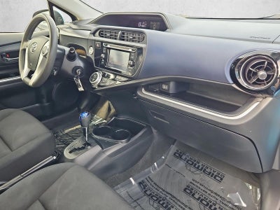 2015 Toyota Prius c 5dr HB Two (Natl)
