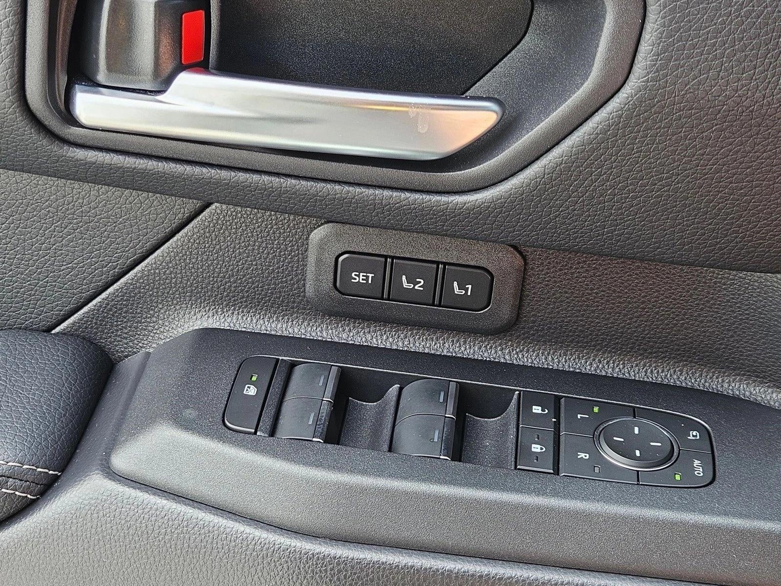 2025 Toyota Land Cruiser 4WD (GS)