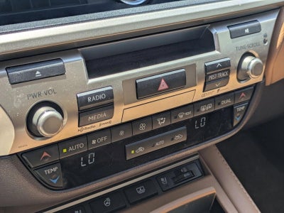 2016 Lexus ES 300h 4dr Sdn Hybrid