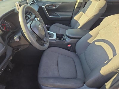 2019 Toyota RAV4 XLE FWD (GS)