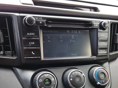 2017 Toyota RAV4 LE FWD (GS)