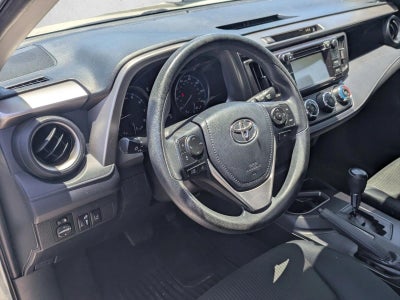 2017 Toyota RAV4 LE FWD (GS)
