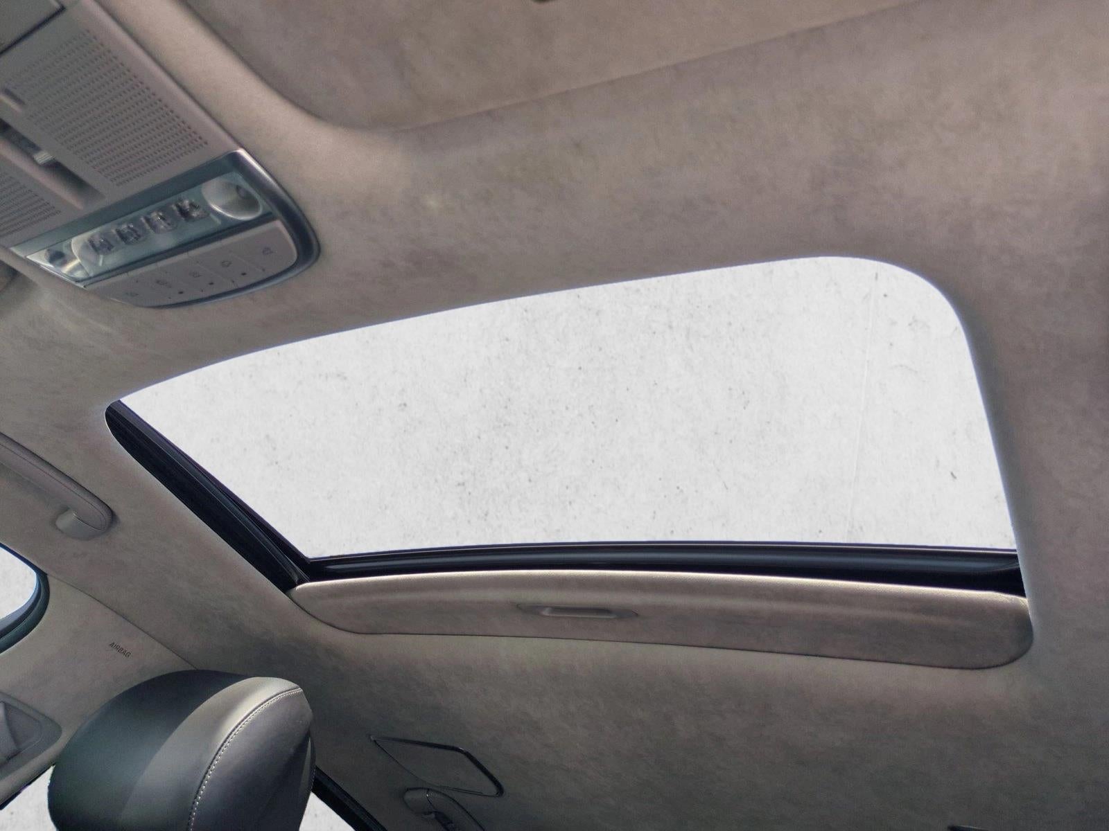 2018 Genesis G90 5.0L Ultimate RWD