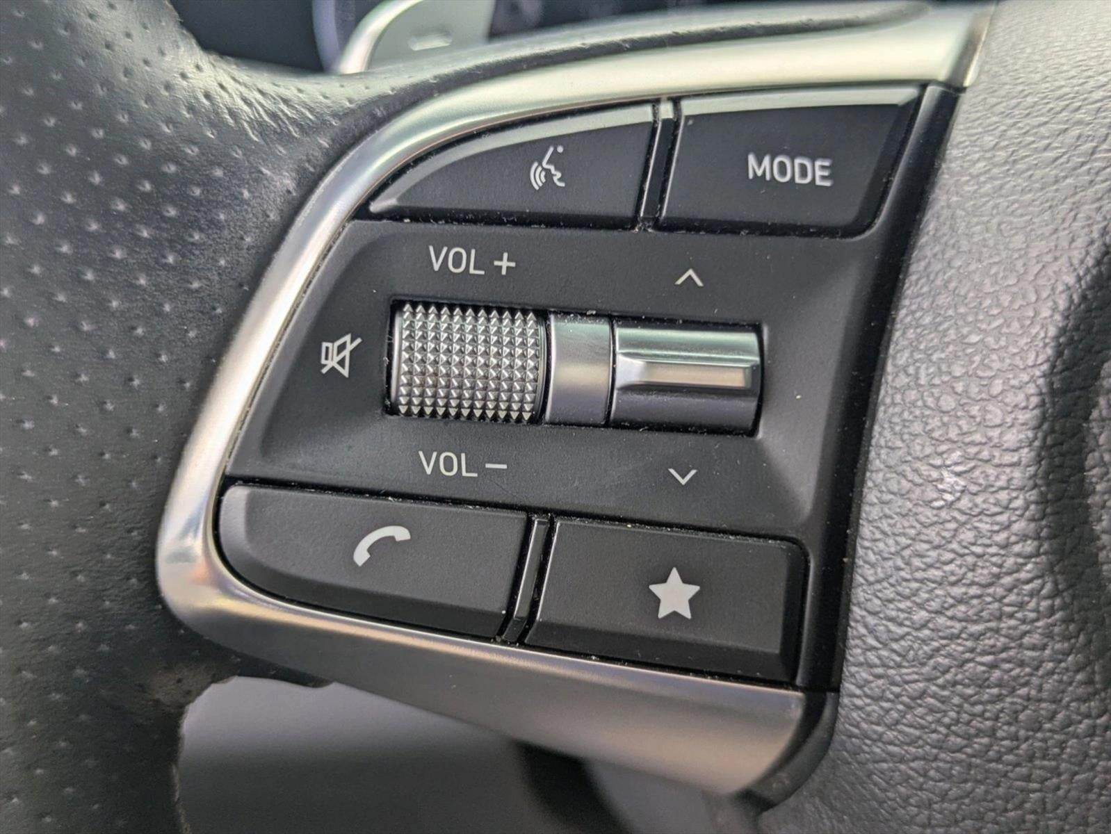 2022 Genesis G70 2.0T RWD