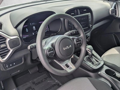 2024 Kia Soul LX IVT