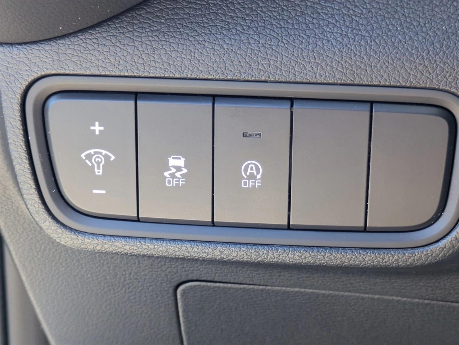 2024 Kia Soul LX IVT