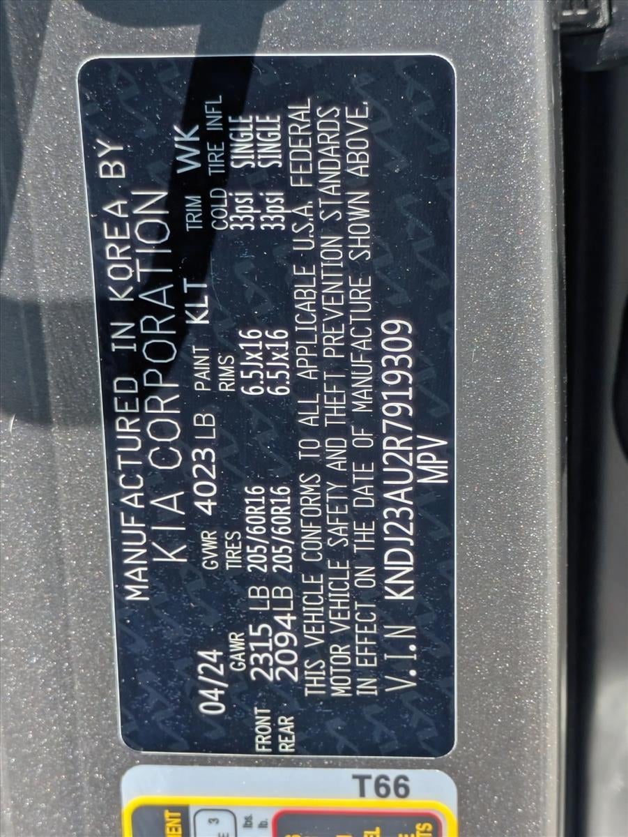 2024 Kia Soul LX IVT