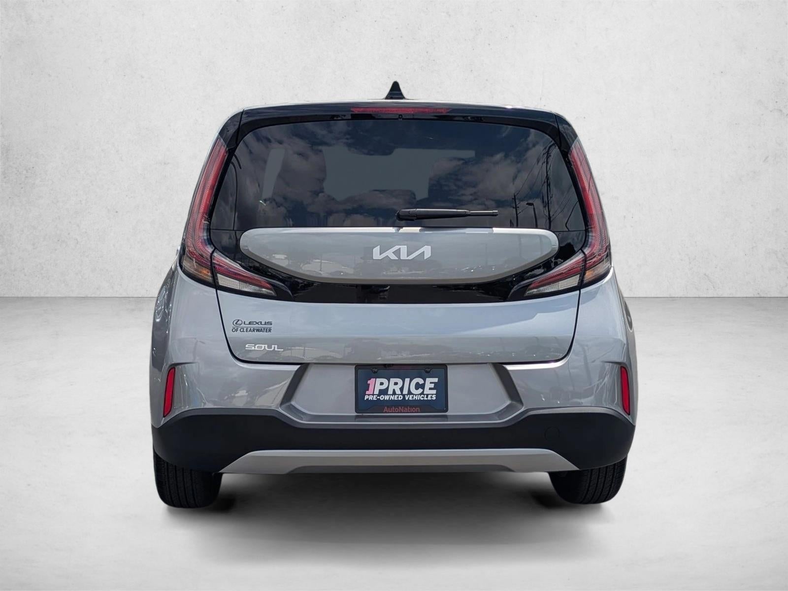2024 Kia Soul LX IVT