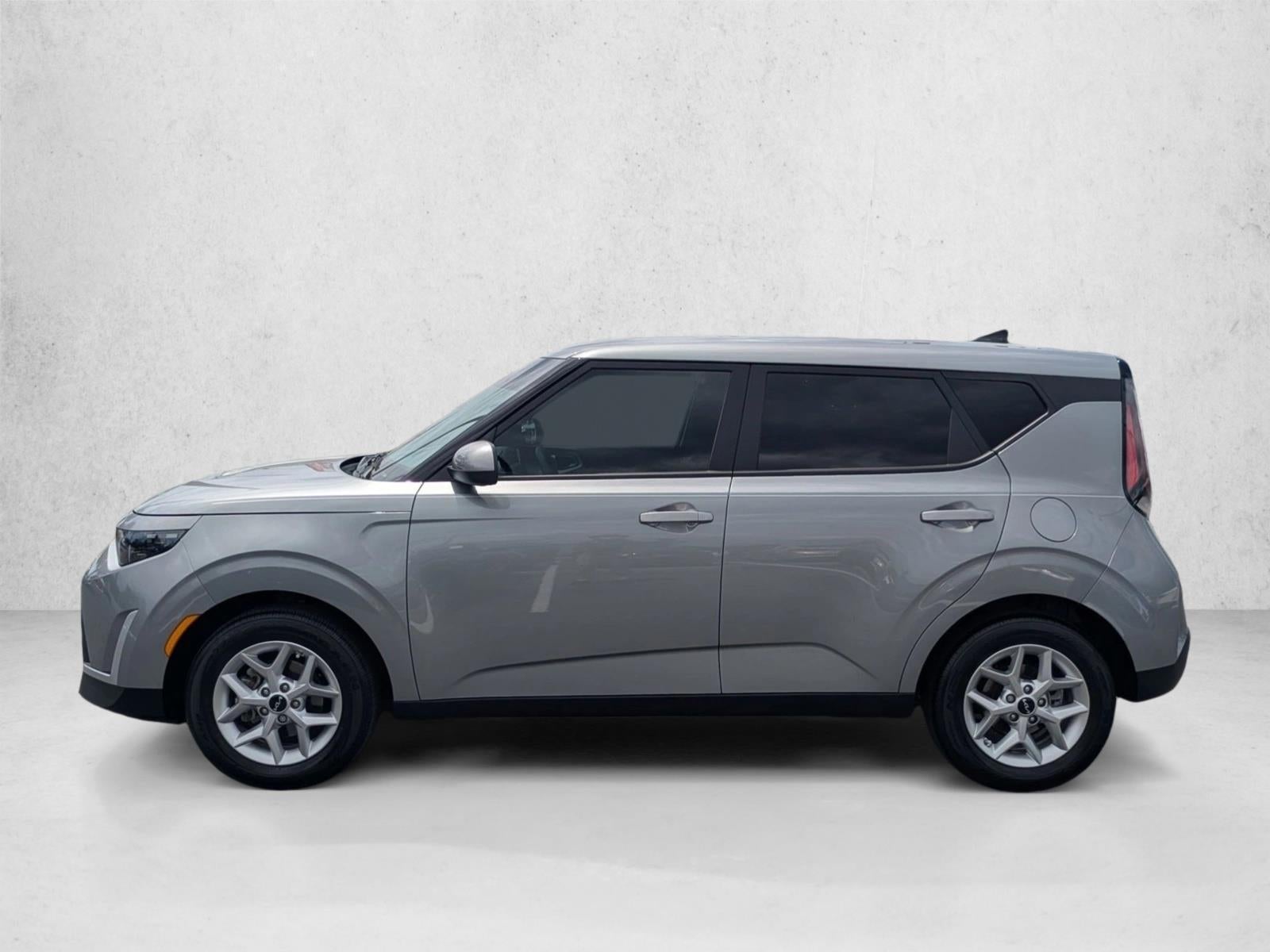 2024 Kia Soul LX IVT
