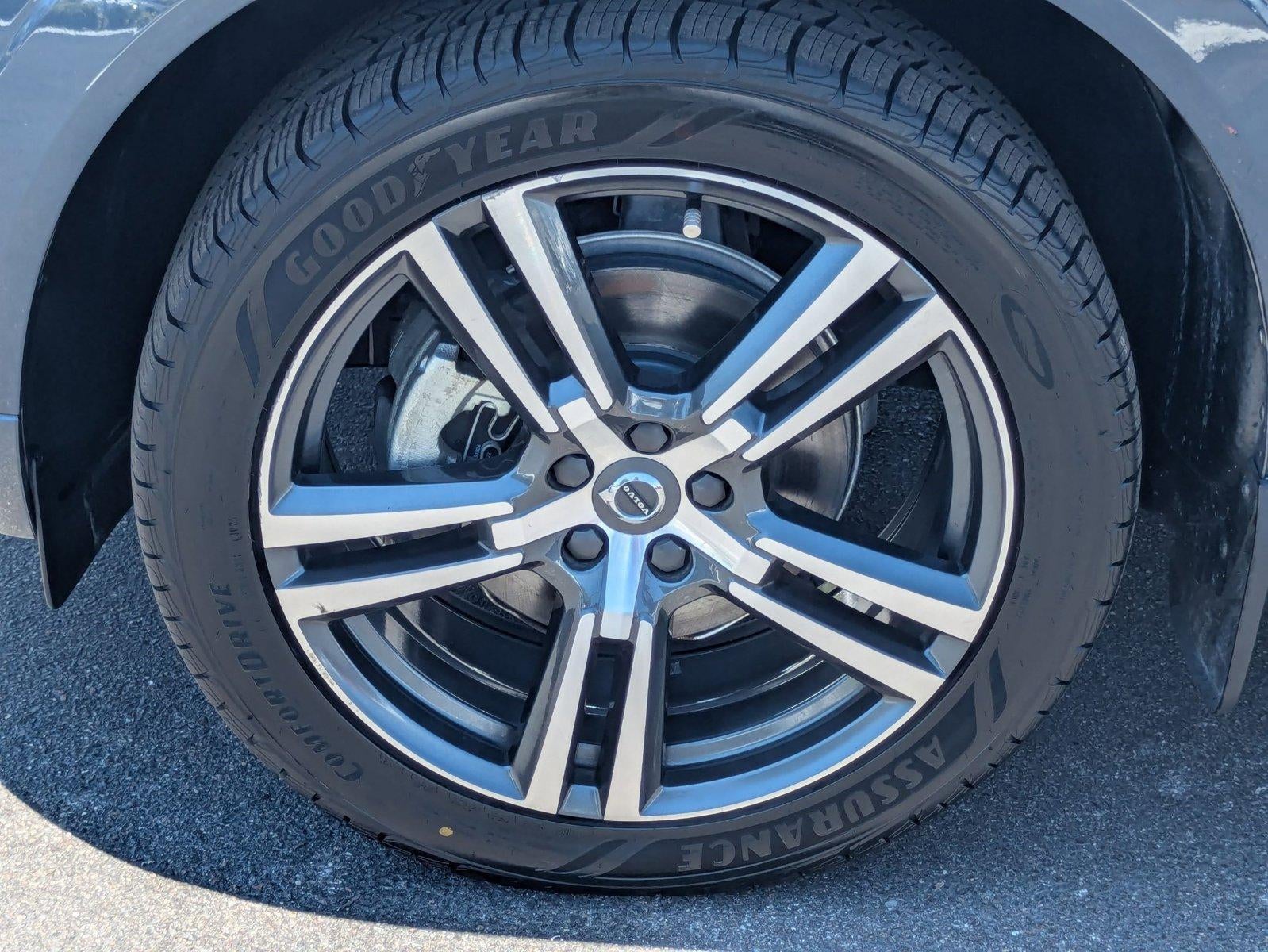 2019 Volvo XC60 T5 FWD Momentum