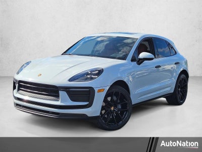 2022 Porsche Macan AWD