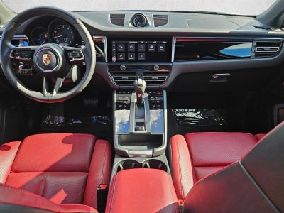 2022 Porsche Macan AWD