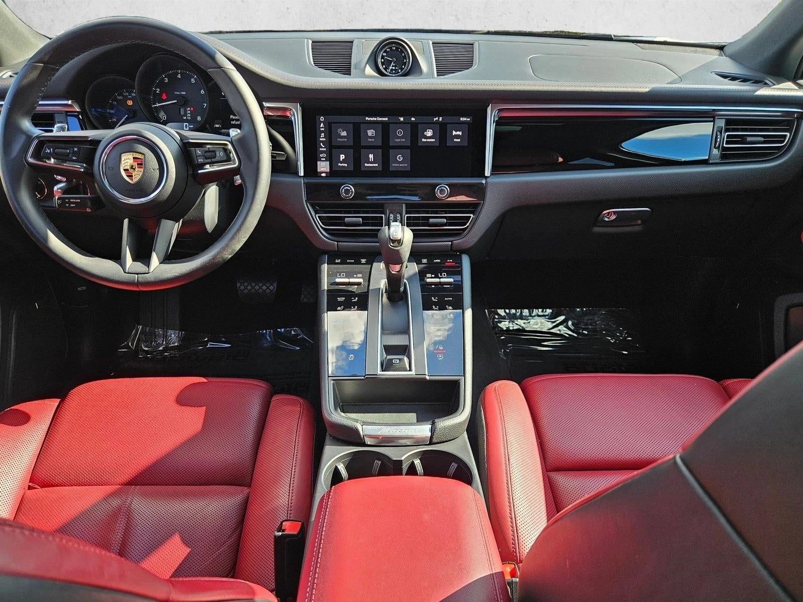 2022 Porsche Macan AWD