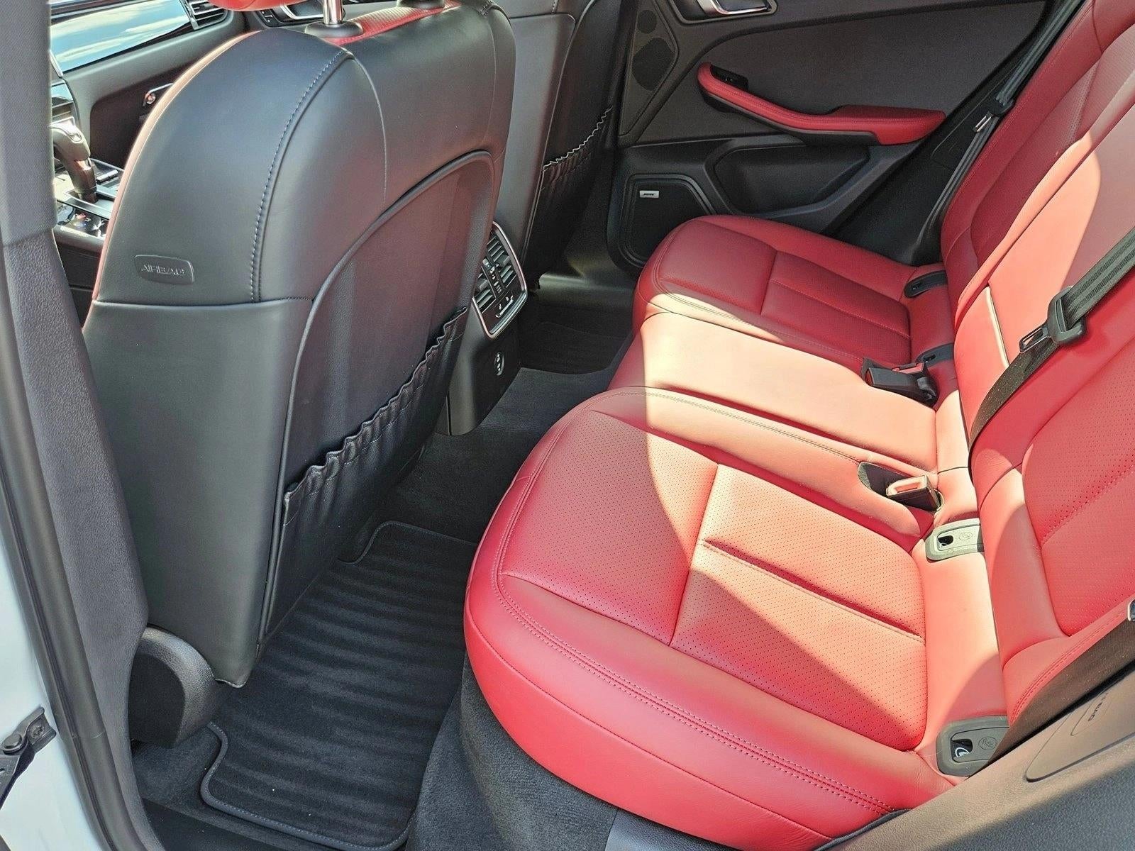 2022 Porsche Macan AWD