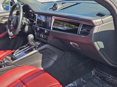 2022 Porsche Macan AWD