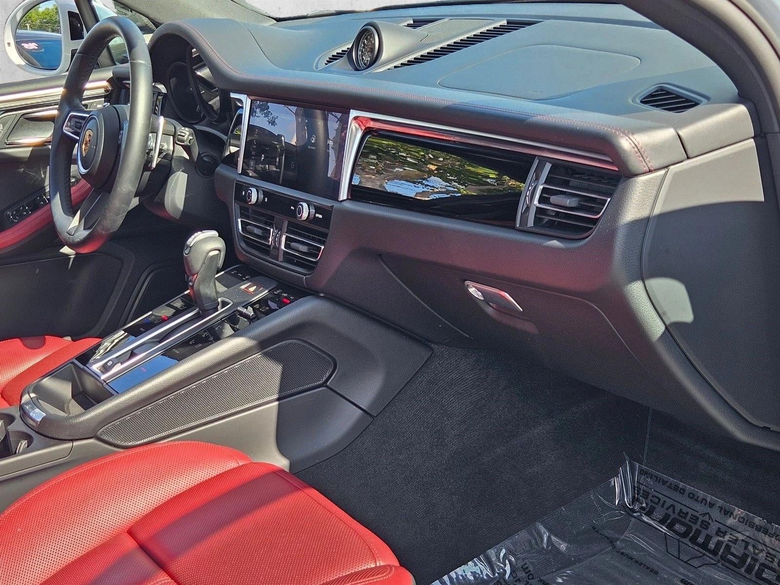 2022 Porsche Macan AWD