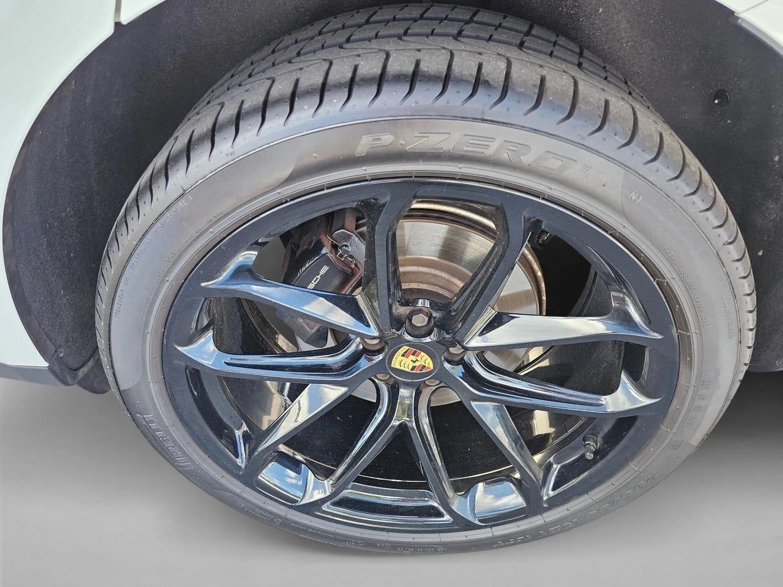 2022 Porsche Macan AWD