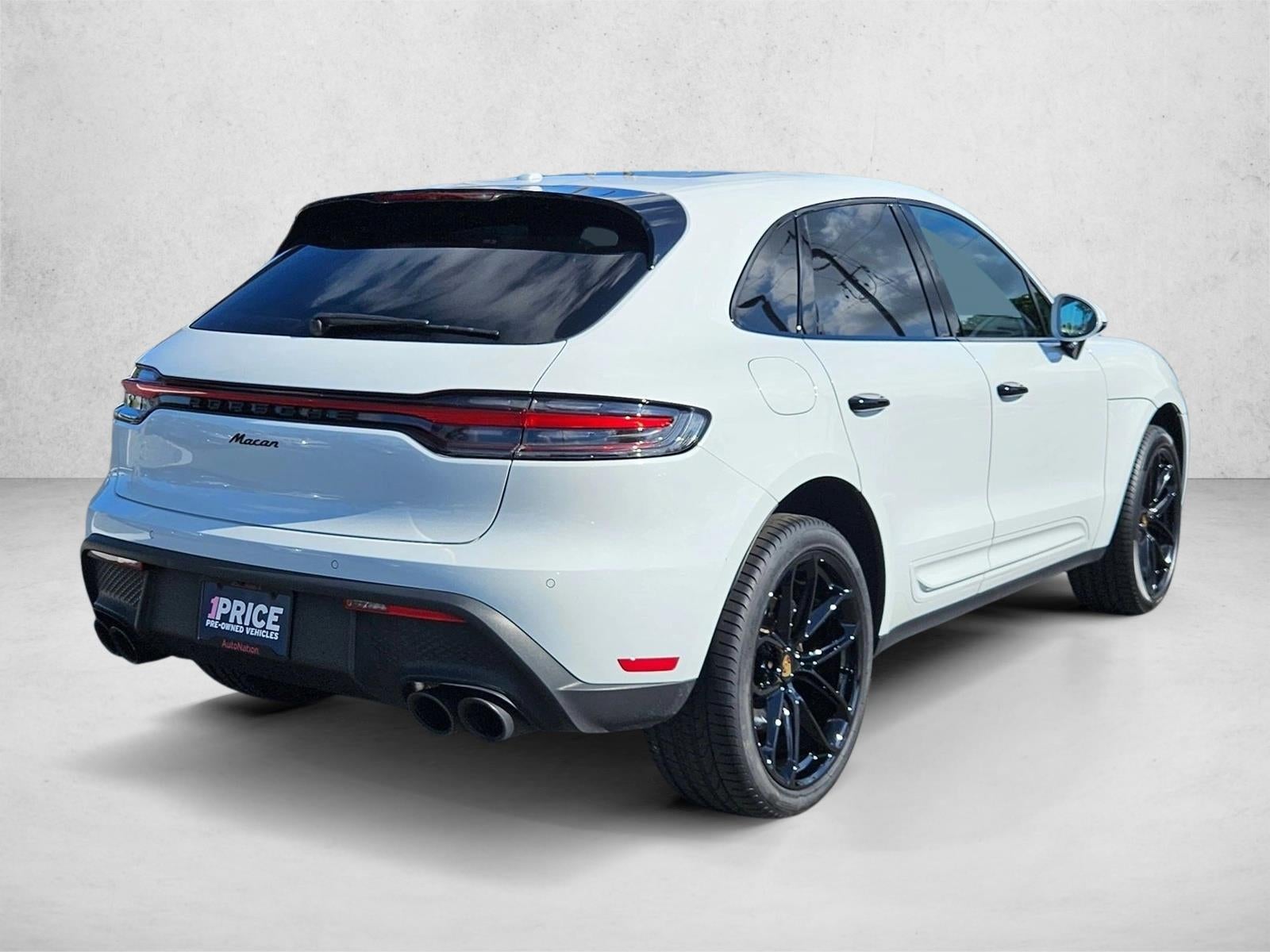 2022 Porsche Macan AWD