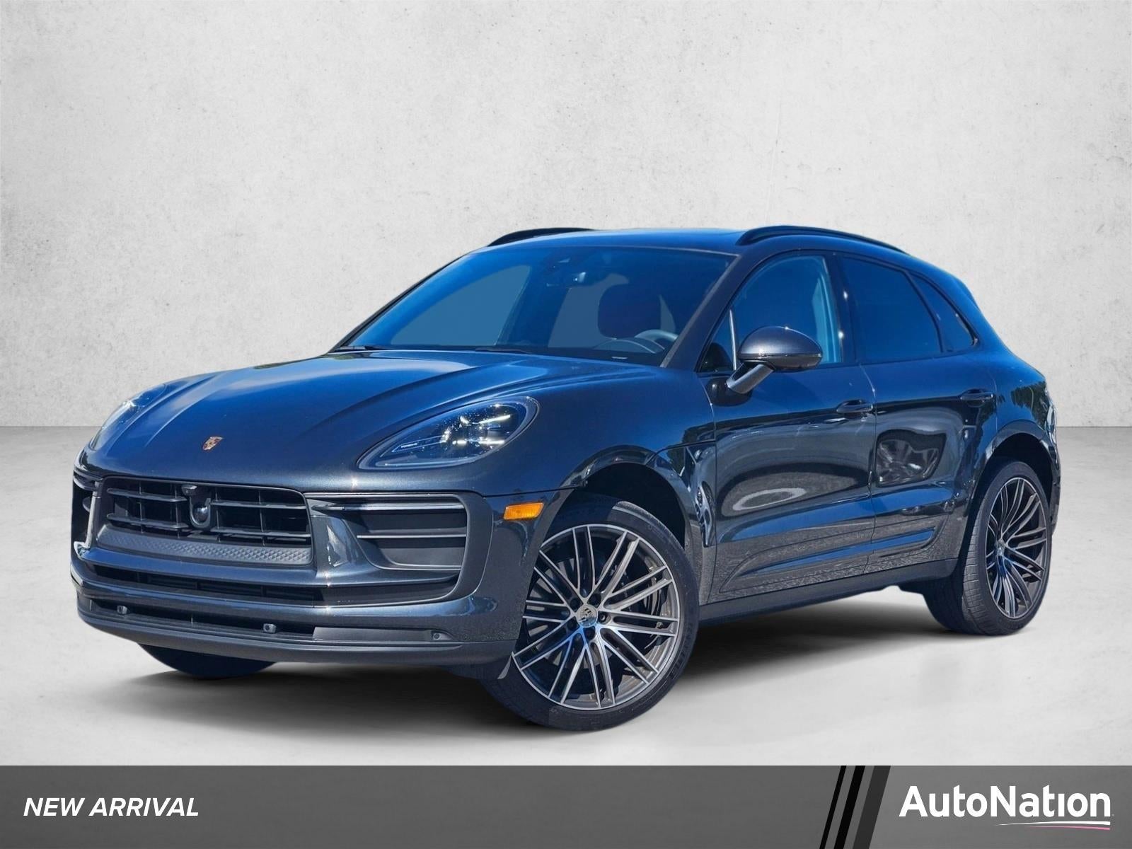 2025 Porsche Macan AWD