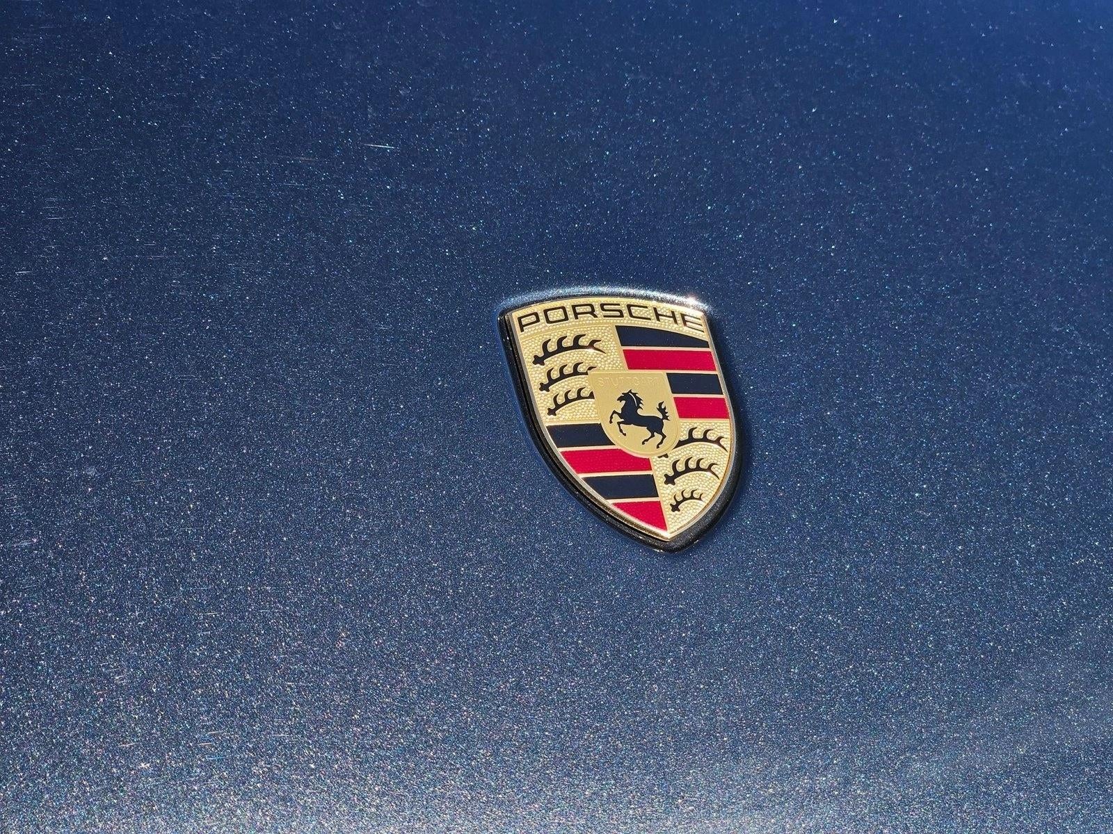 2025 Porsche Macan AWD