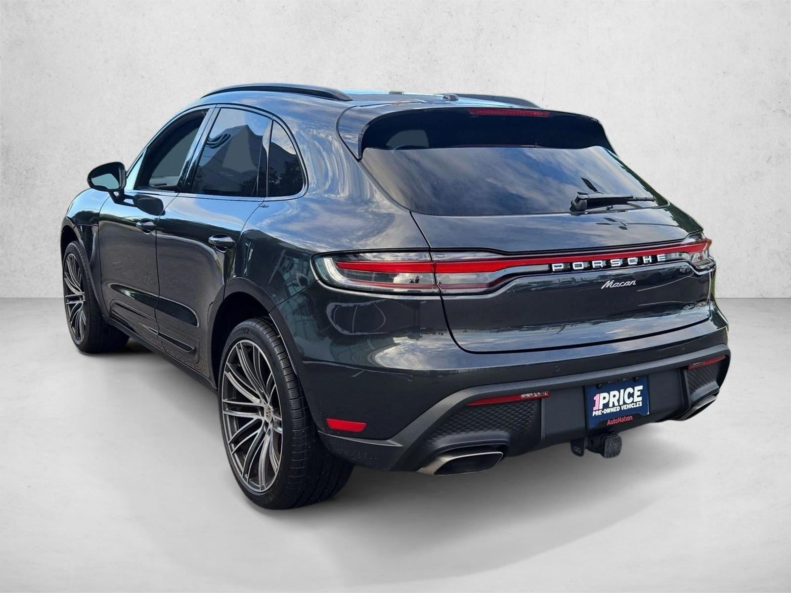 2025 Porsche Macan AWD