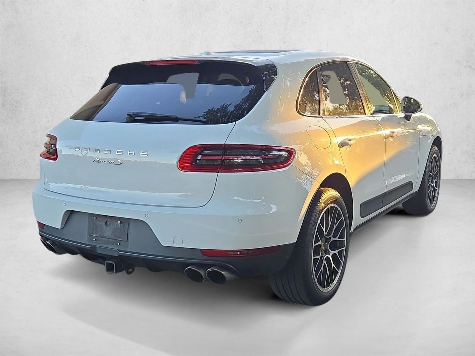 2016 Porsche Macan AWD 4dr S