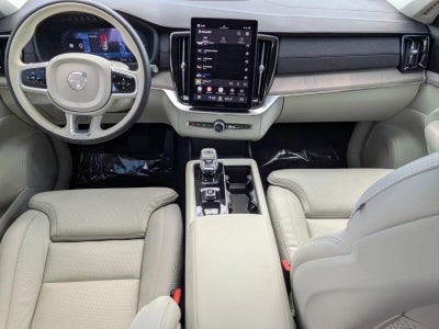 2025 Volvo XC90 Plug-In Hybrid 2025.5 T8 AWD Ultra 7-Seater