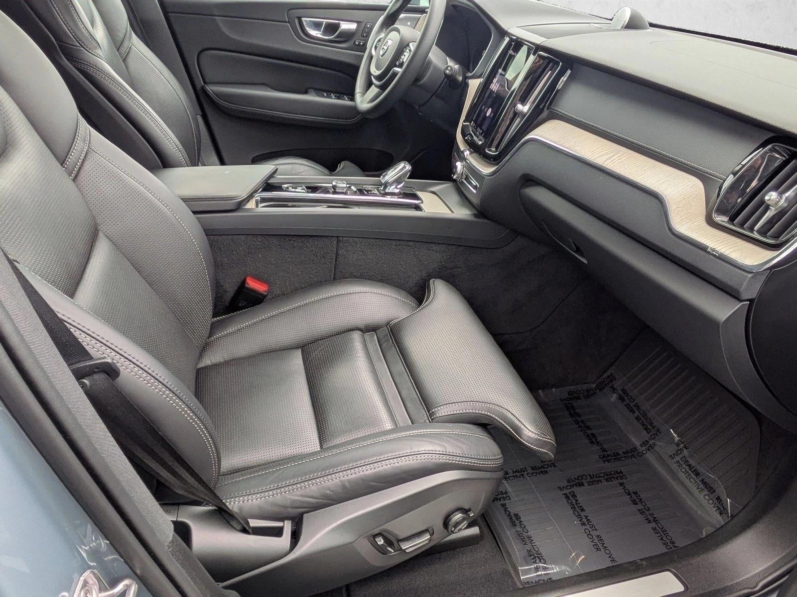 2022 Volvo XC60 B5 FWD Inscription