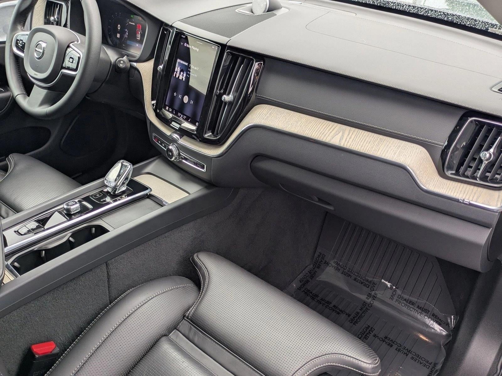 2022 Volvo XC60 B5 FWD Inscription