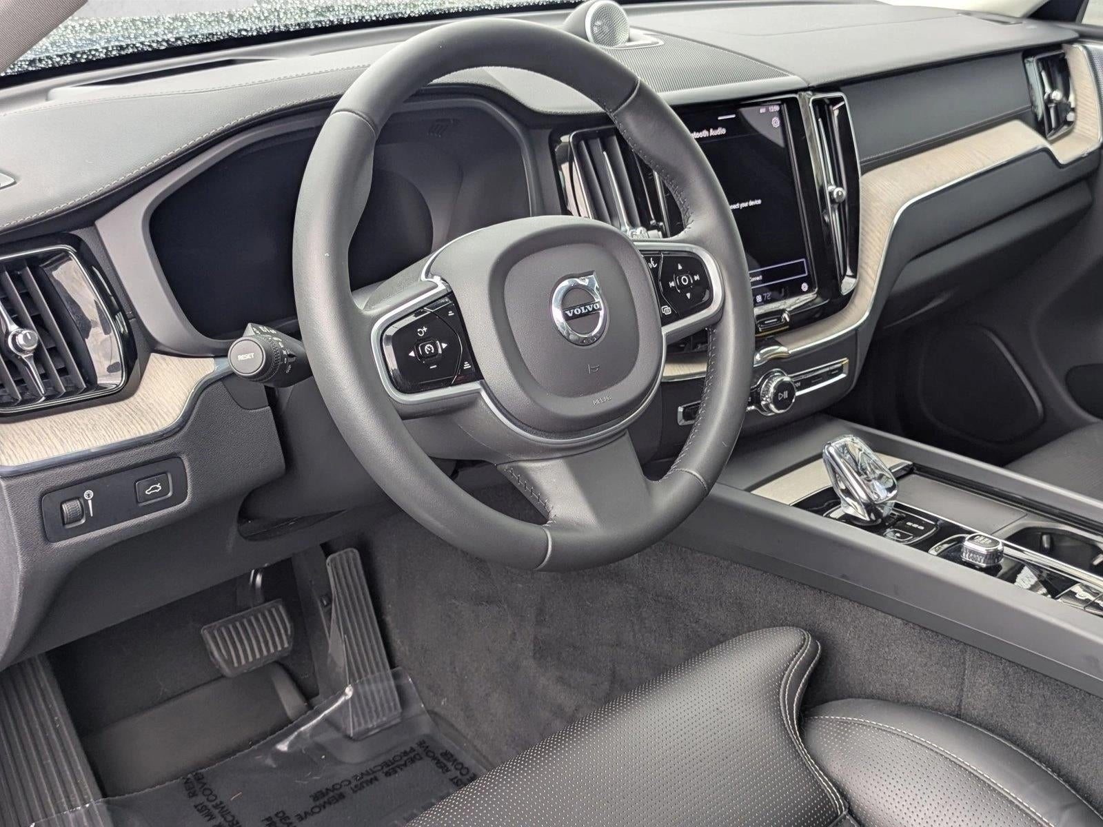 2022 Volvo XC60 B5 FWD Inscription