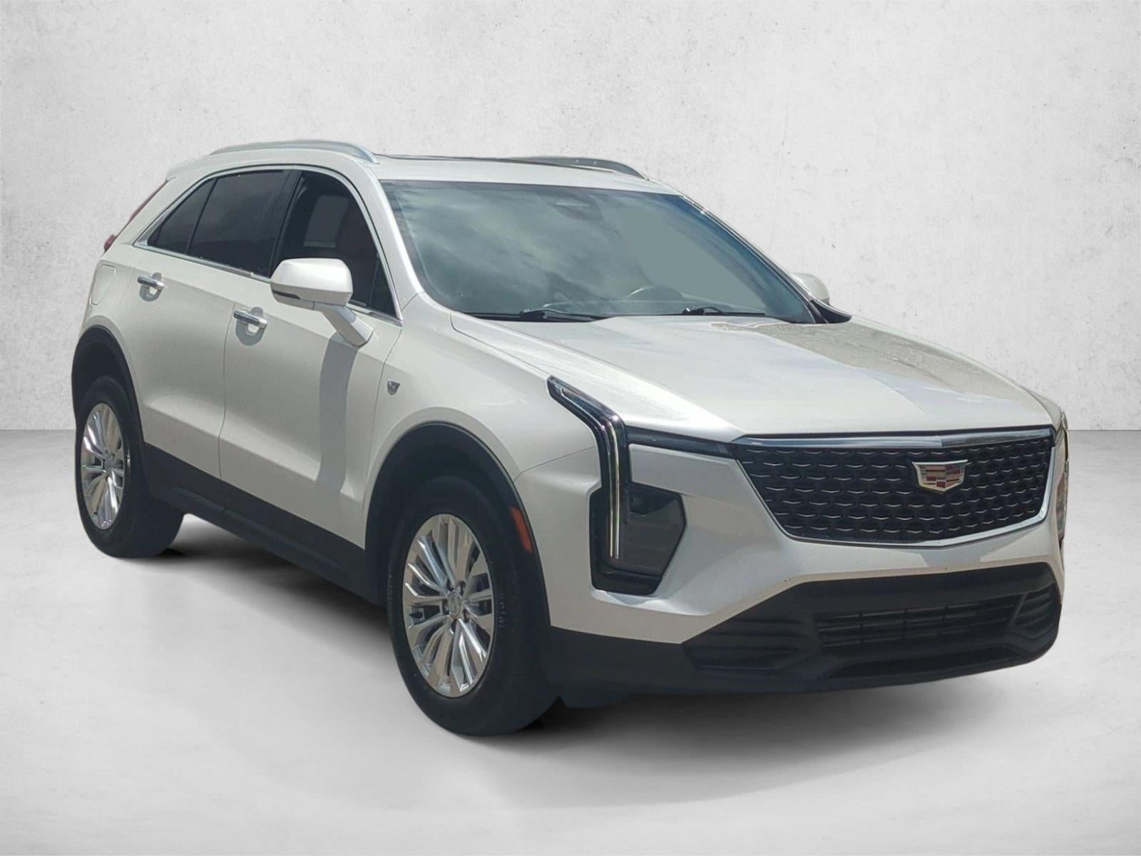 2024 Cadillac XT4 FWD 4dr Luxury