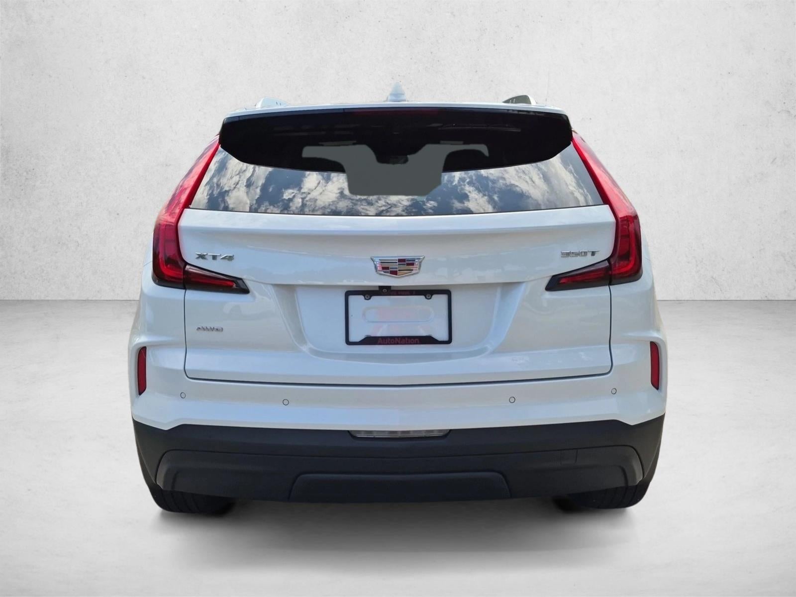 2024 Cadillac XT4 AWD 4dr Luxury